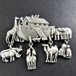VINTAGE SIGNED JJ SILVER TONE PEWTER BROOCH PIN CHARMS HOAH'S ARC (BR31)